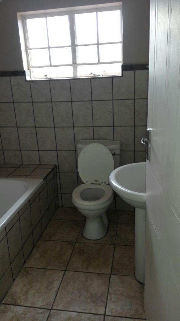 2 Bedroom Property for Sale in Miederpark North West